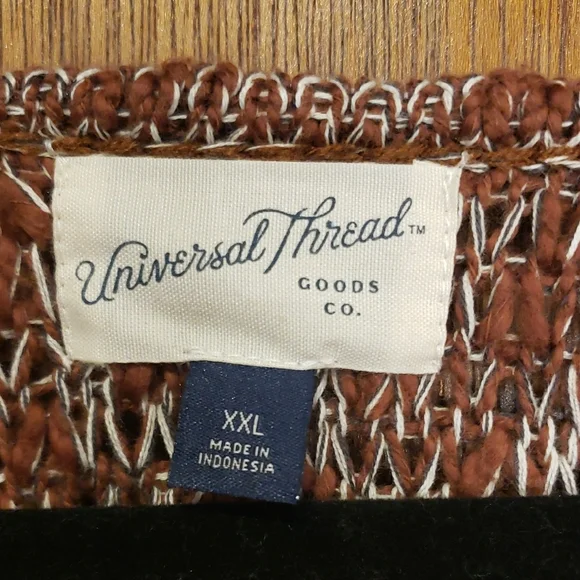 Universal Thread Marled Rust-Brown V-Neck Sweater - Picture 2 of 9